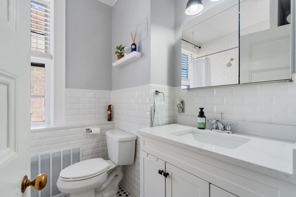 21 Beacon St, Beacon Hill