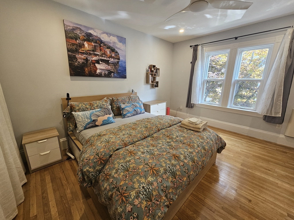 21 Edge Hill St, Jamaica Plain