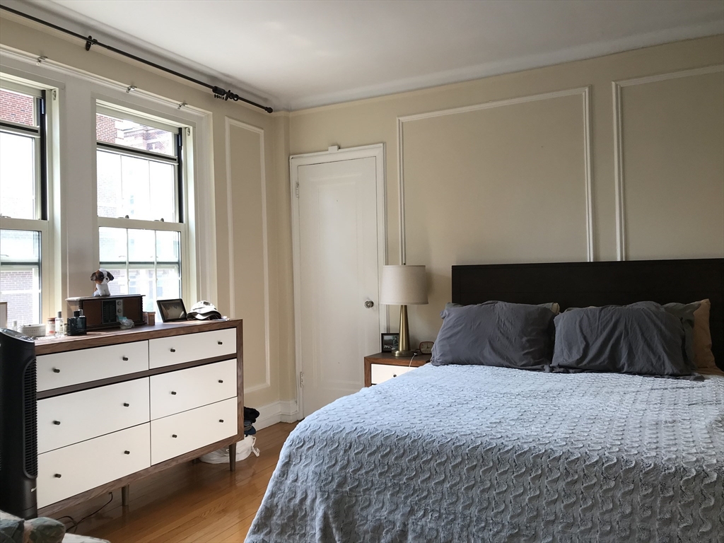 1450 Beacon St, Corey Hill