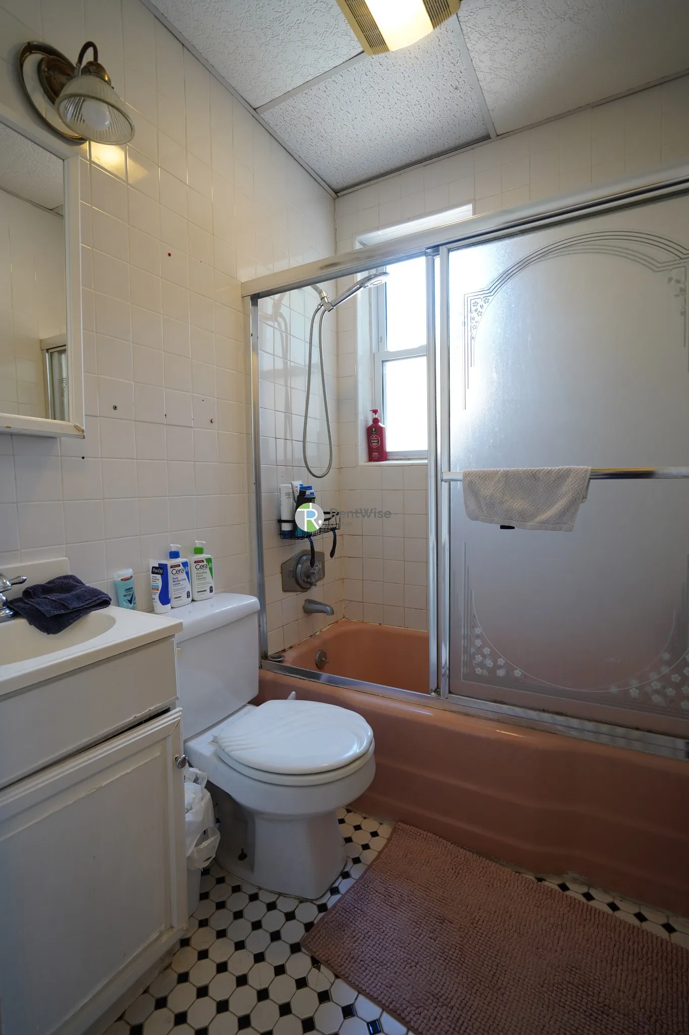 128 Fuller St, North Brookline