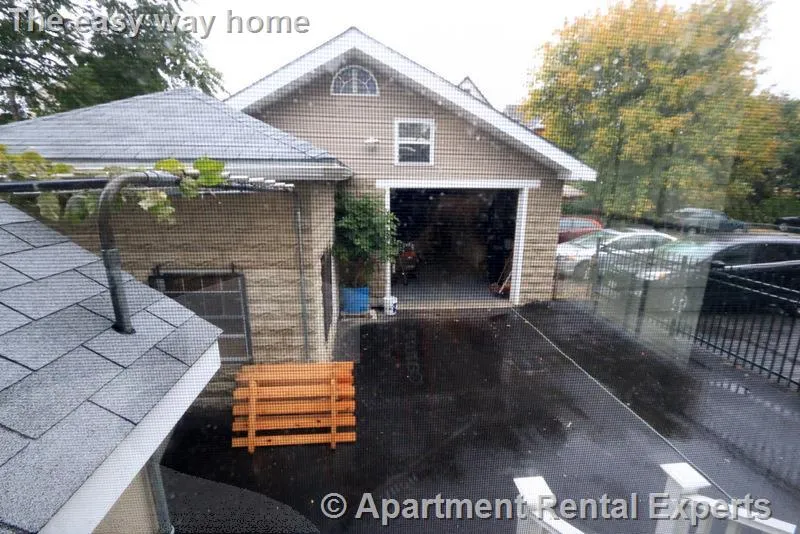 590 Main St, Magoun Square