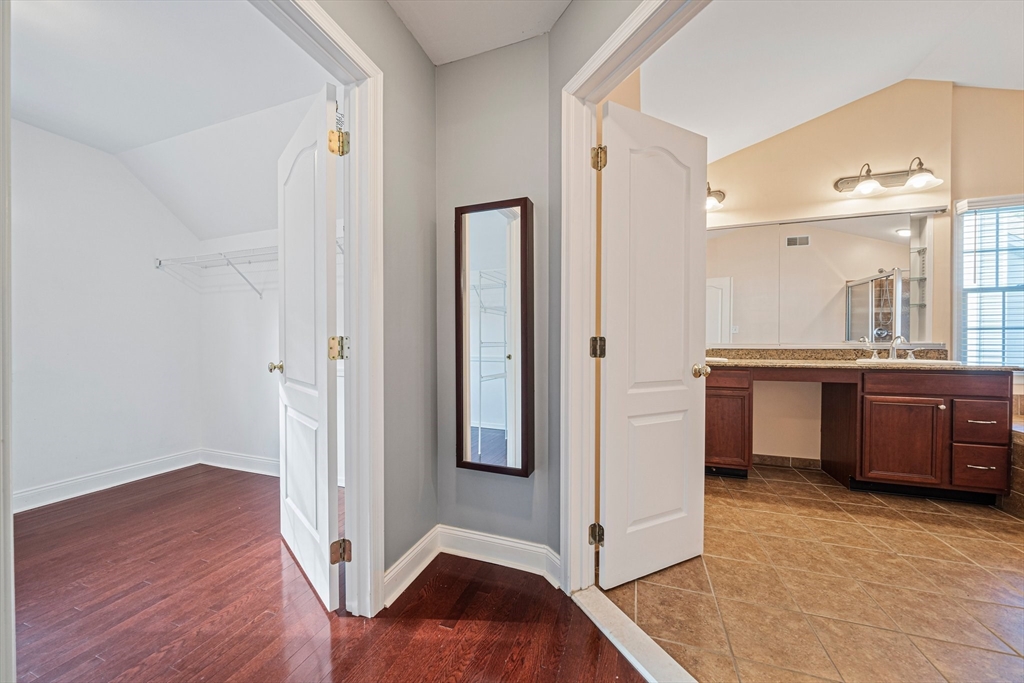 24 Endean Dr, Walpole