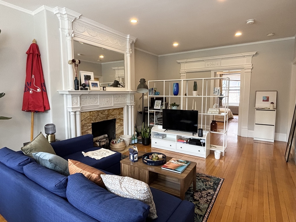 132 Saint Mary's St, Fenway