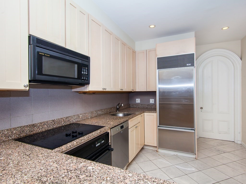 103 Beacon St, Back Bay