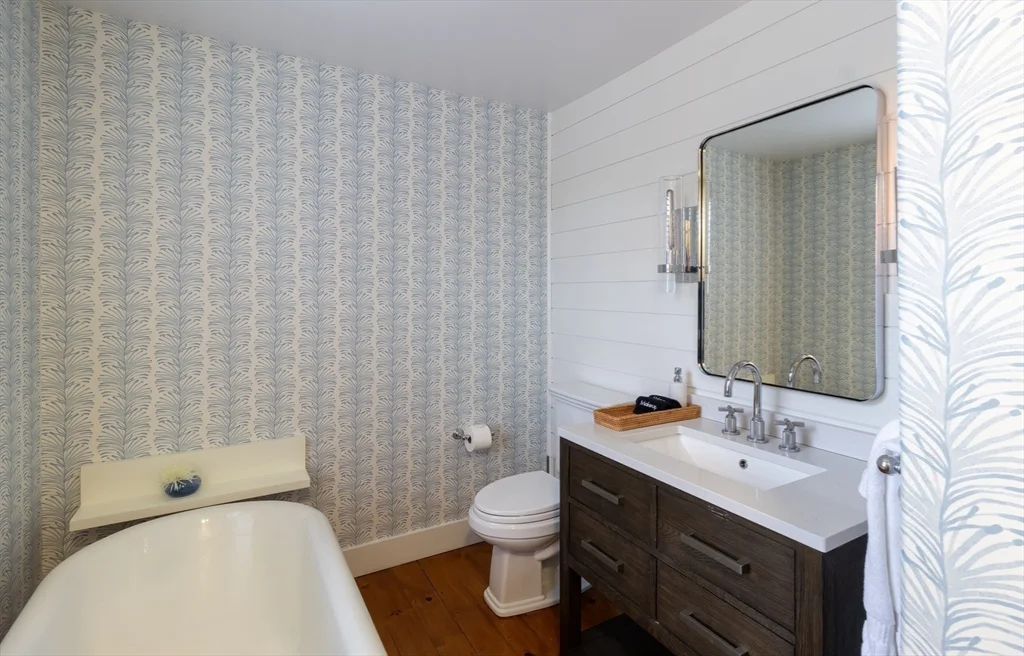 10 Lyon St, Nantucket