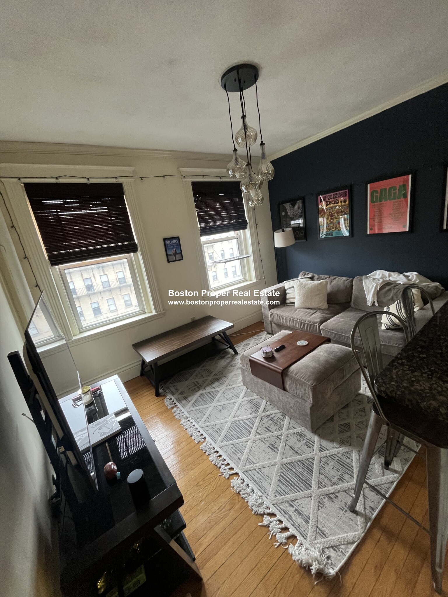 20 Queensberry St, Fenway