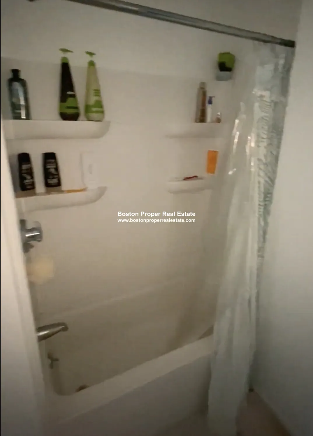 64 Hemenway St, Fenway