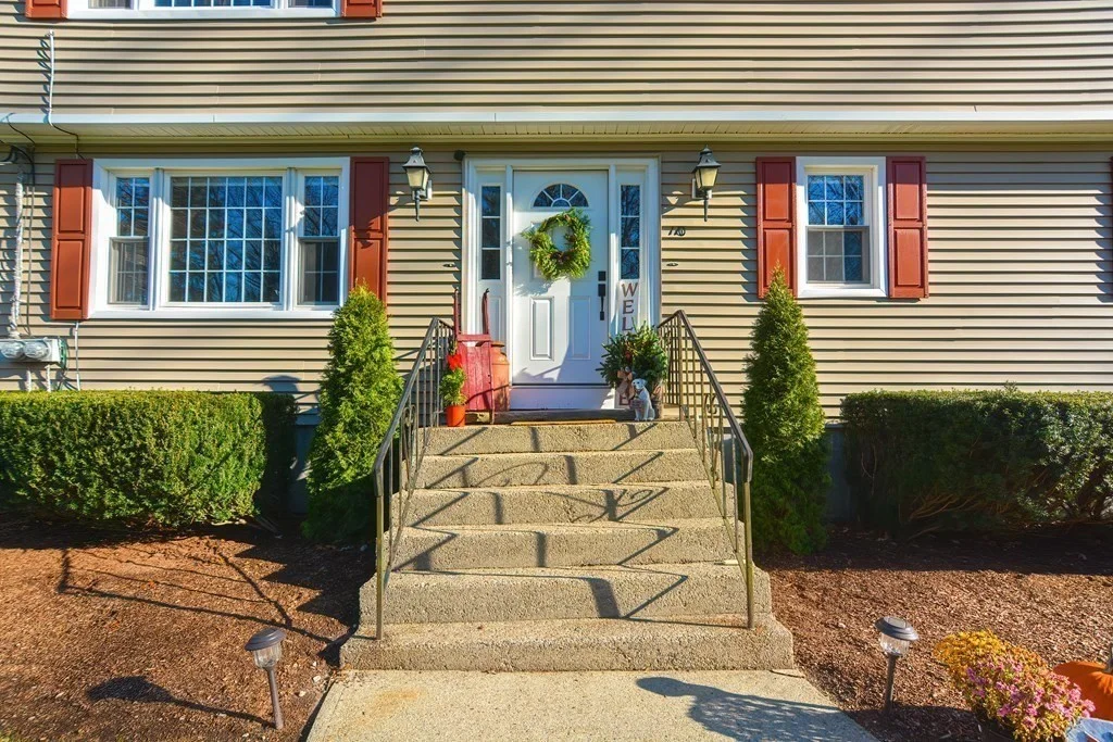 110 Oswego, Bellingham