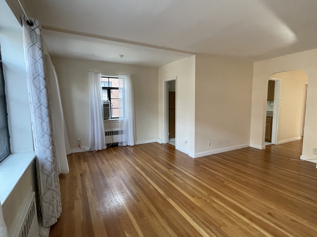 79 Sutherland, Brighton