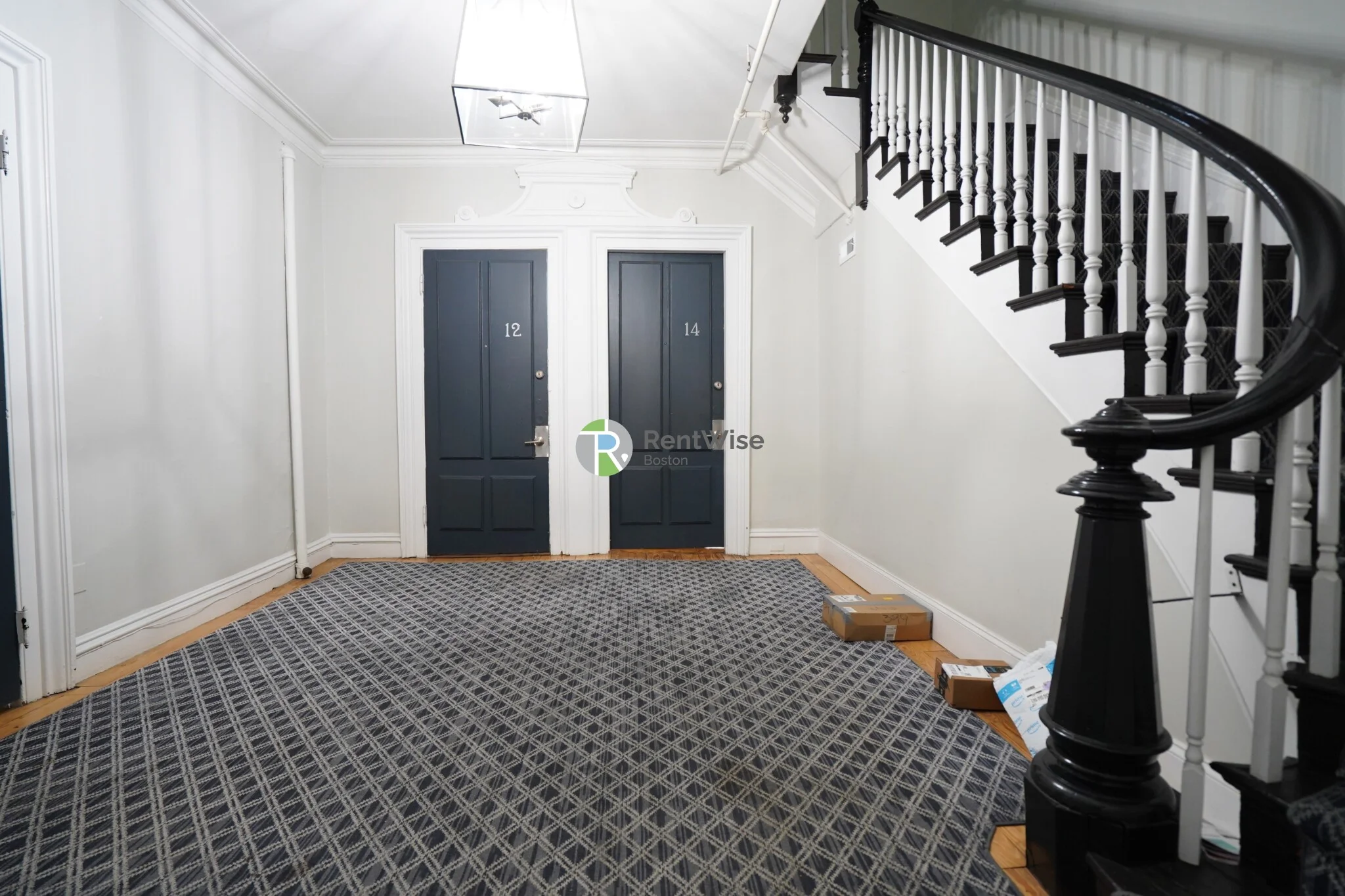 92 Charles St, Beacon Hill
