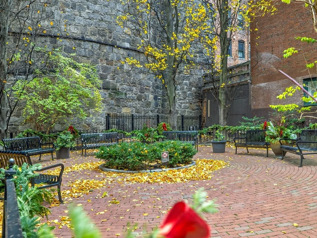 52 Temple, Boston Downtown