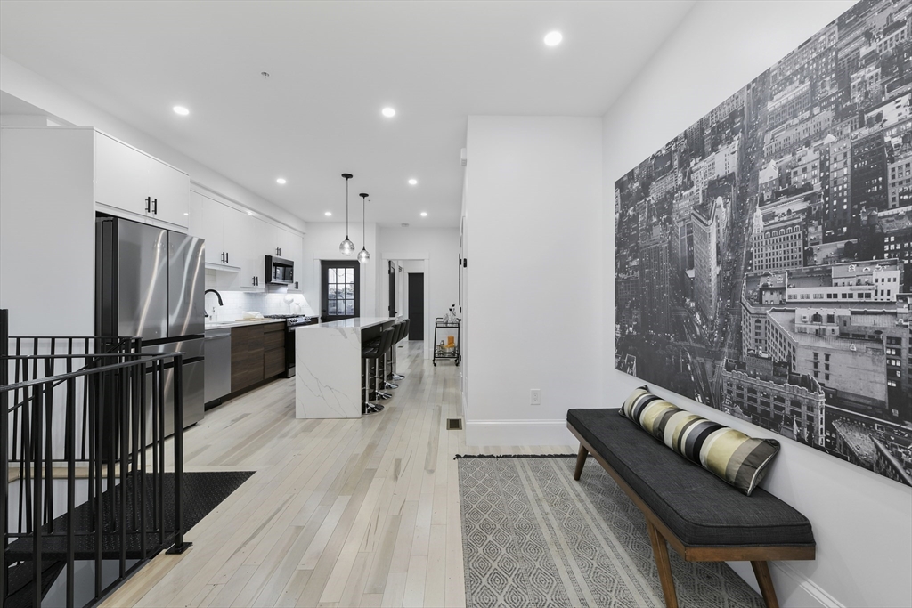 28 Telegraph St, South Boston