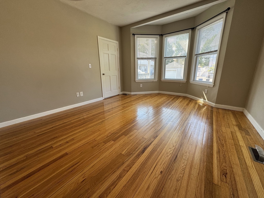 49 Paradise Rd, Swampscott