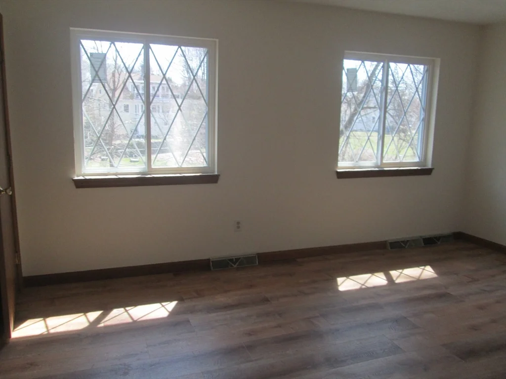 114 Clark St, Belmont