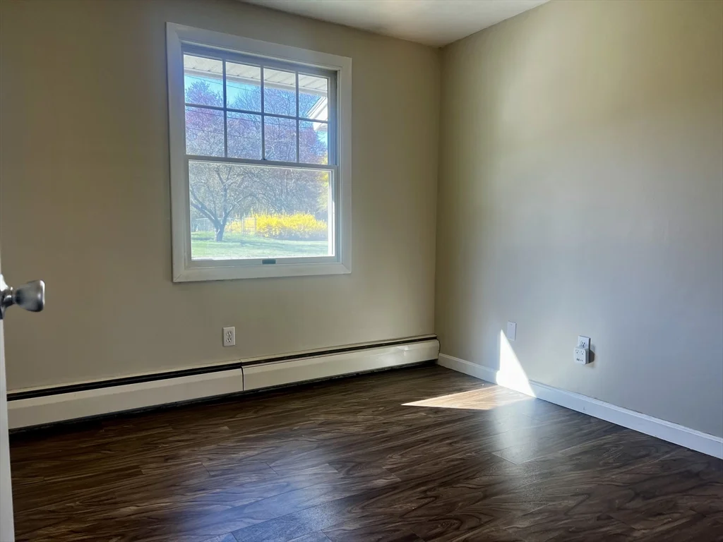 1 Perkins Rd, Danvers