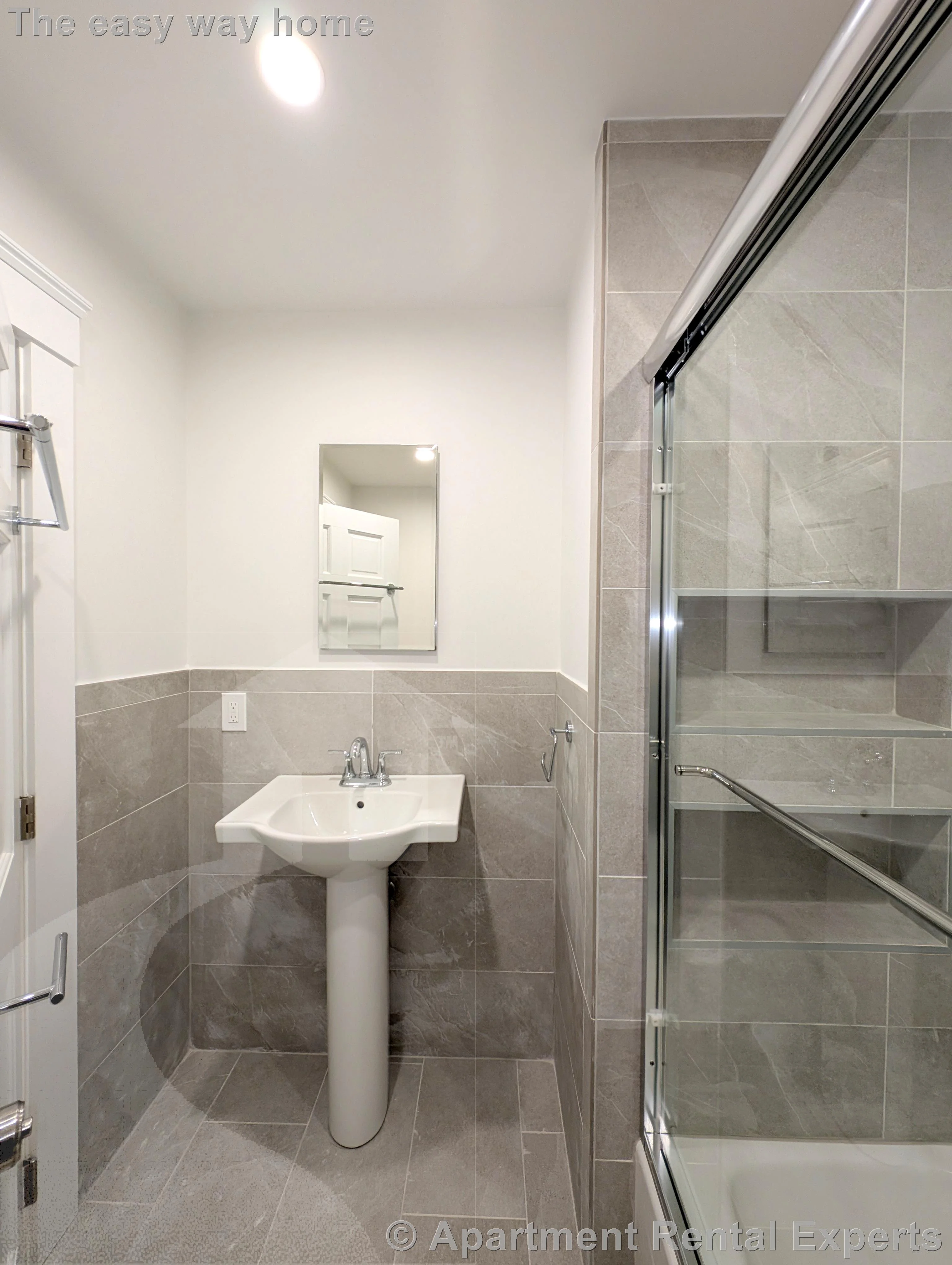 86 Orchard St, Tufts