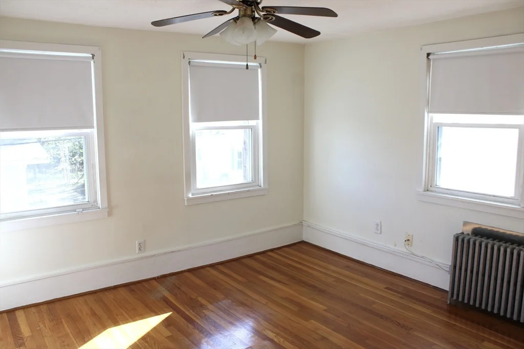 20-22 Emerson St, Stoneham
