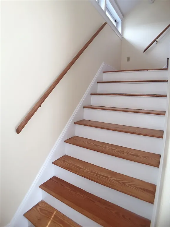 31 Gilbert Rd, Belmont