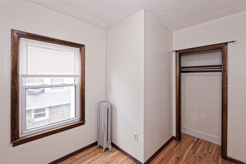 23-25 St James Ter, Newton