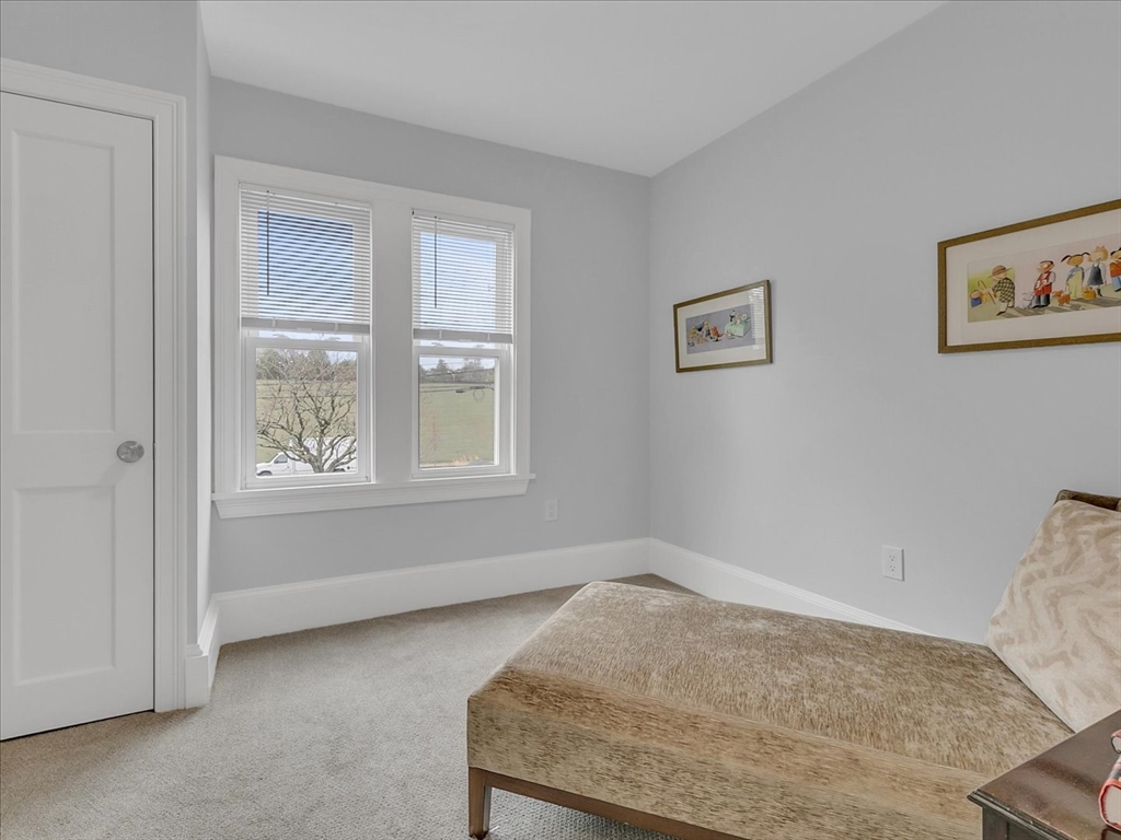 2031 Commonwealth Ave, Newton