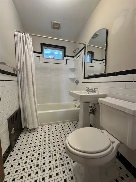 77 Walk Hill, Jamaica Plain