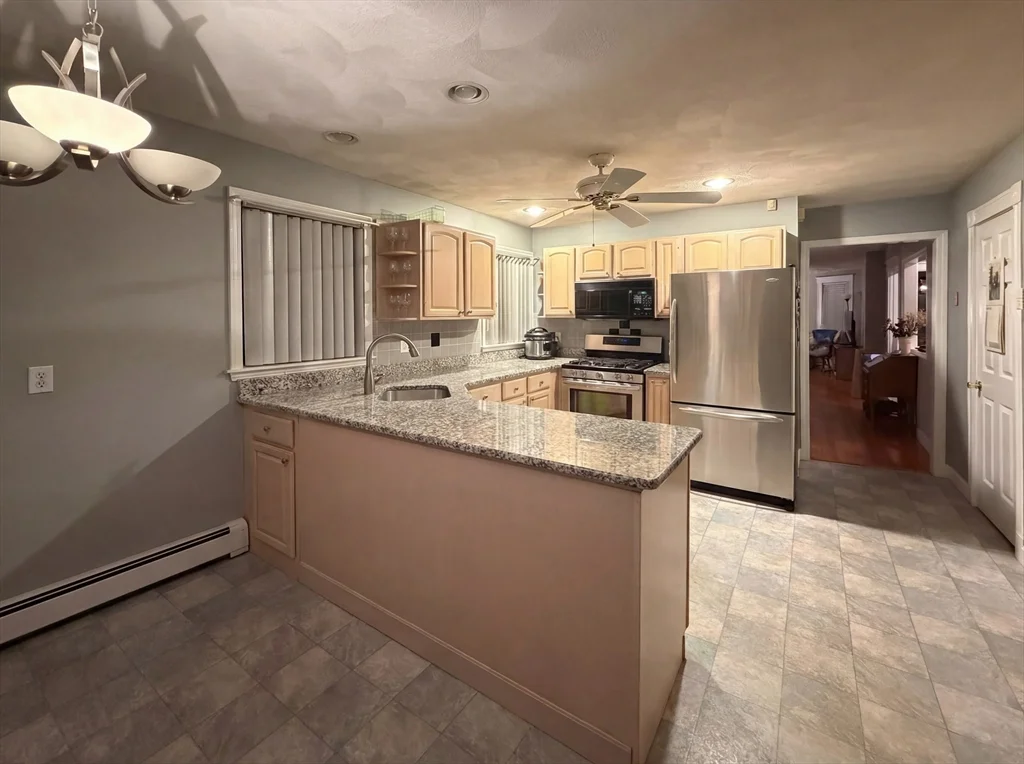 112 Boston Ave, Powder House Square