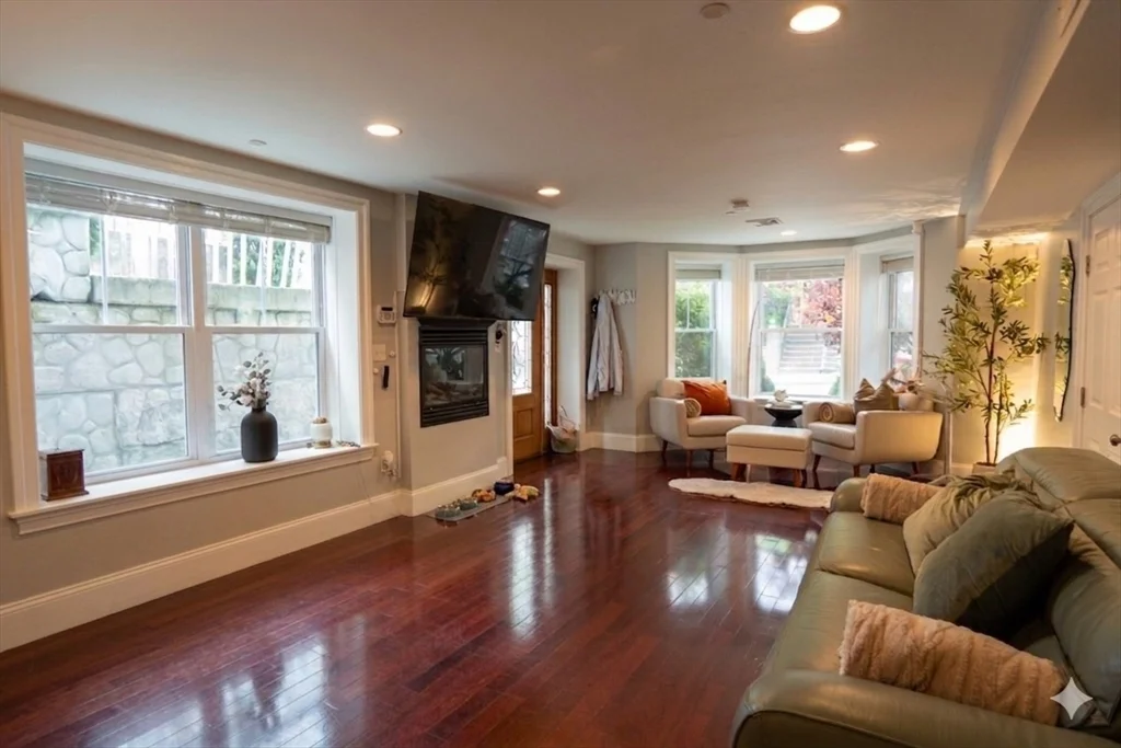 59 Putnam St, East Boston