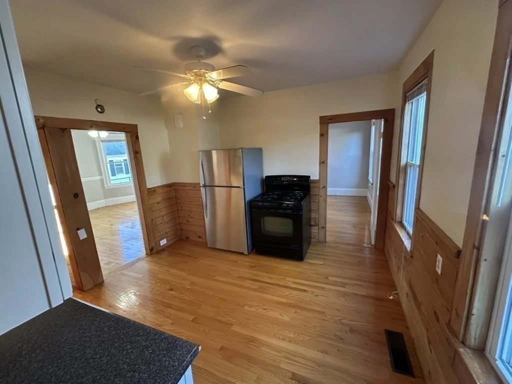 34 Saunders St, North Weymouth