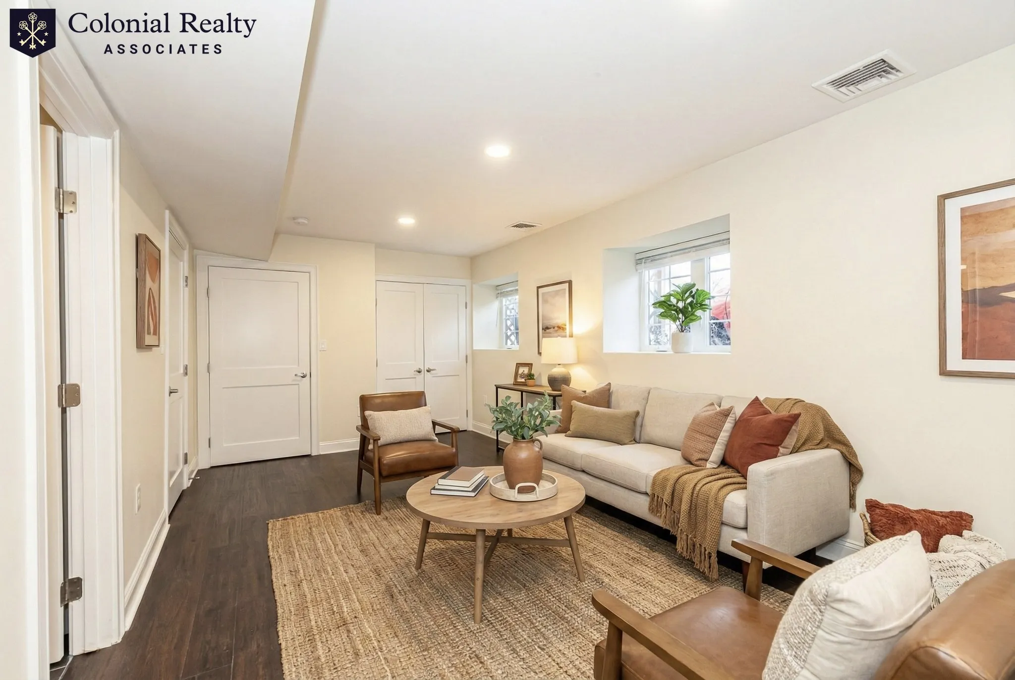 48 Caldwell Rd, West End