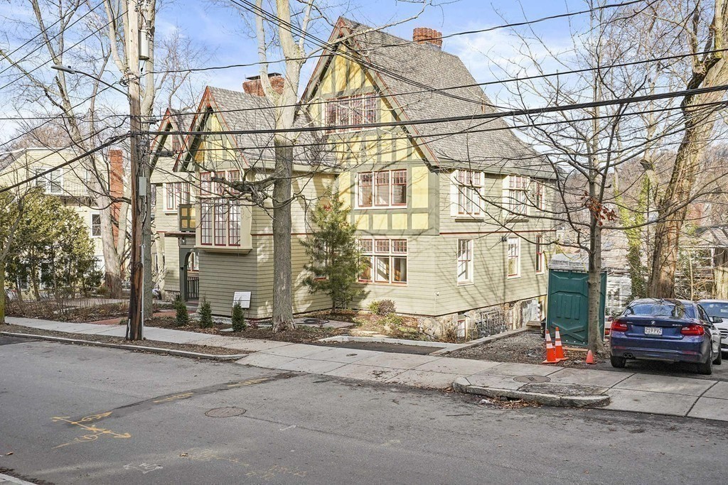 165 Winthrop Rd, Beaconsfield