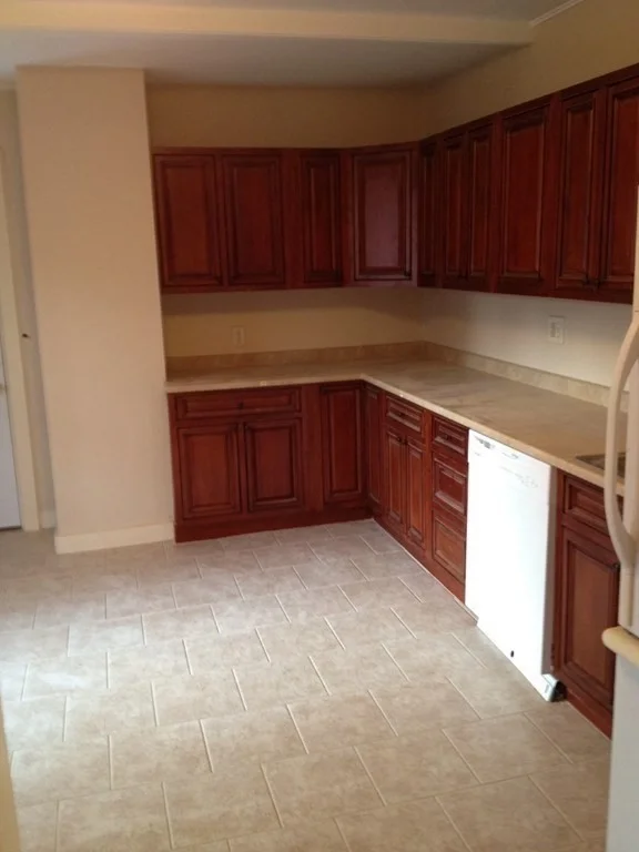 77 S Central, Quincy