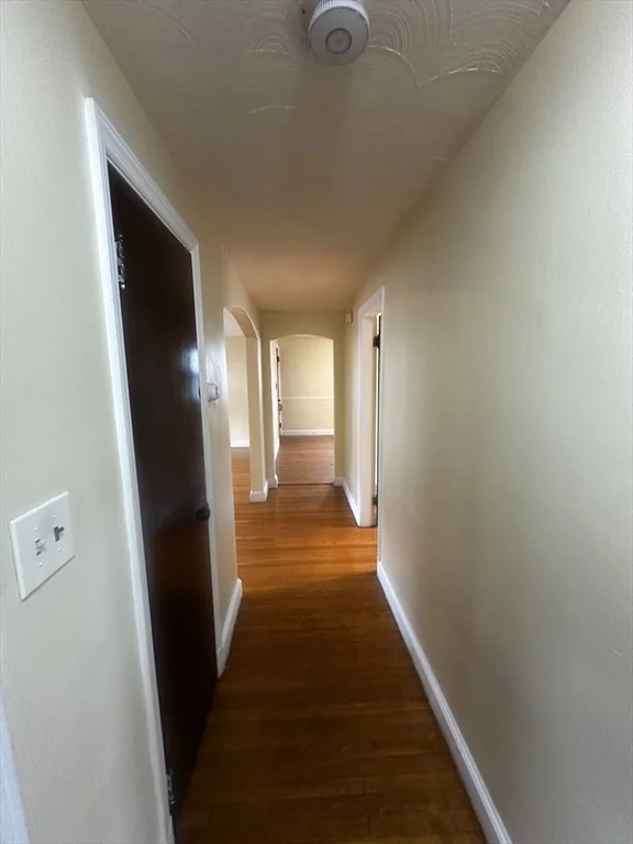 296 Wood Ave, Hyde Park