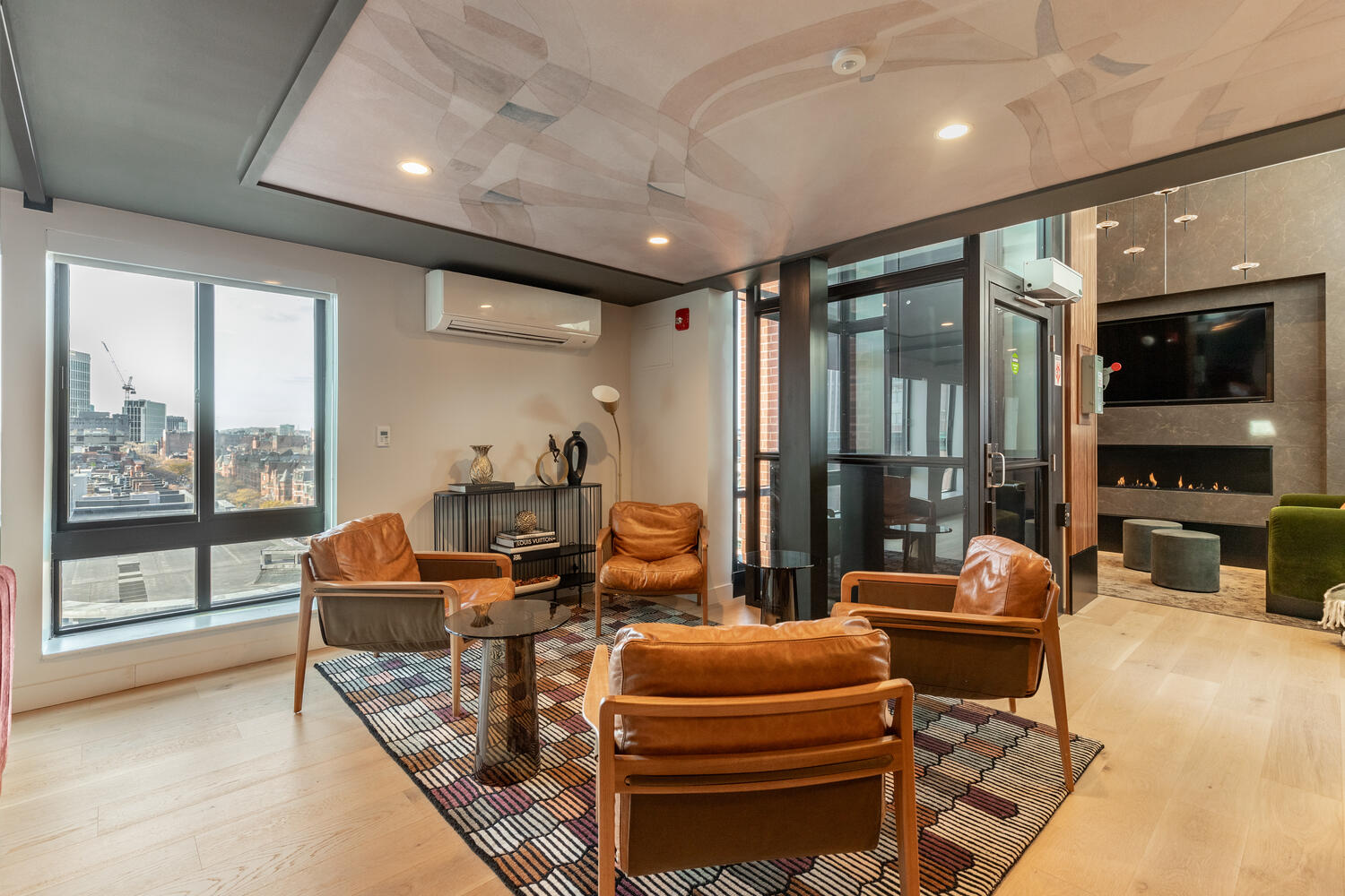 28 Exeter St, Back Bay