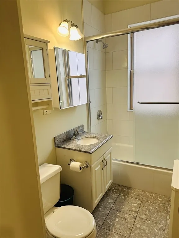 24 Peterborough St, Fenway