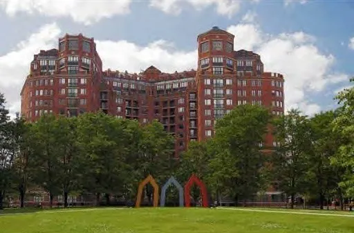 10 Rogers St, East Cambridge