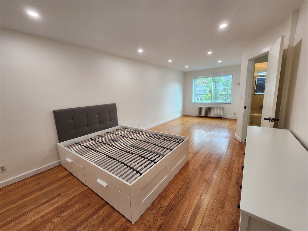 125 Pleasant St, Arlington