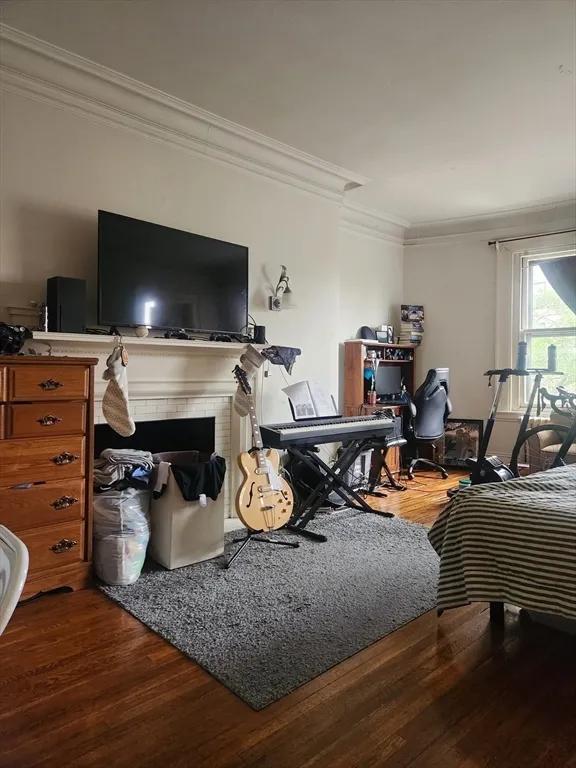 231 Commonwealth Ave, Back Bay