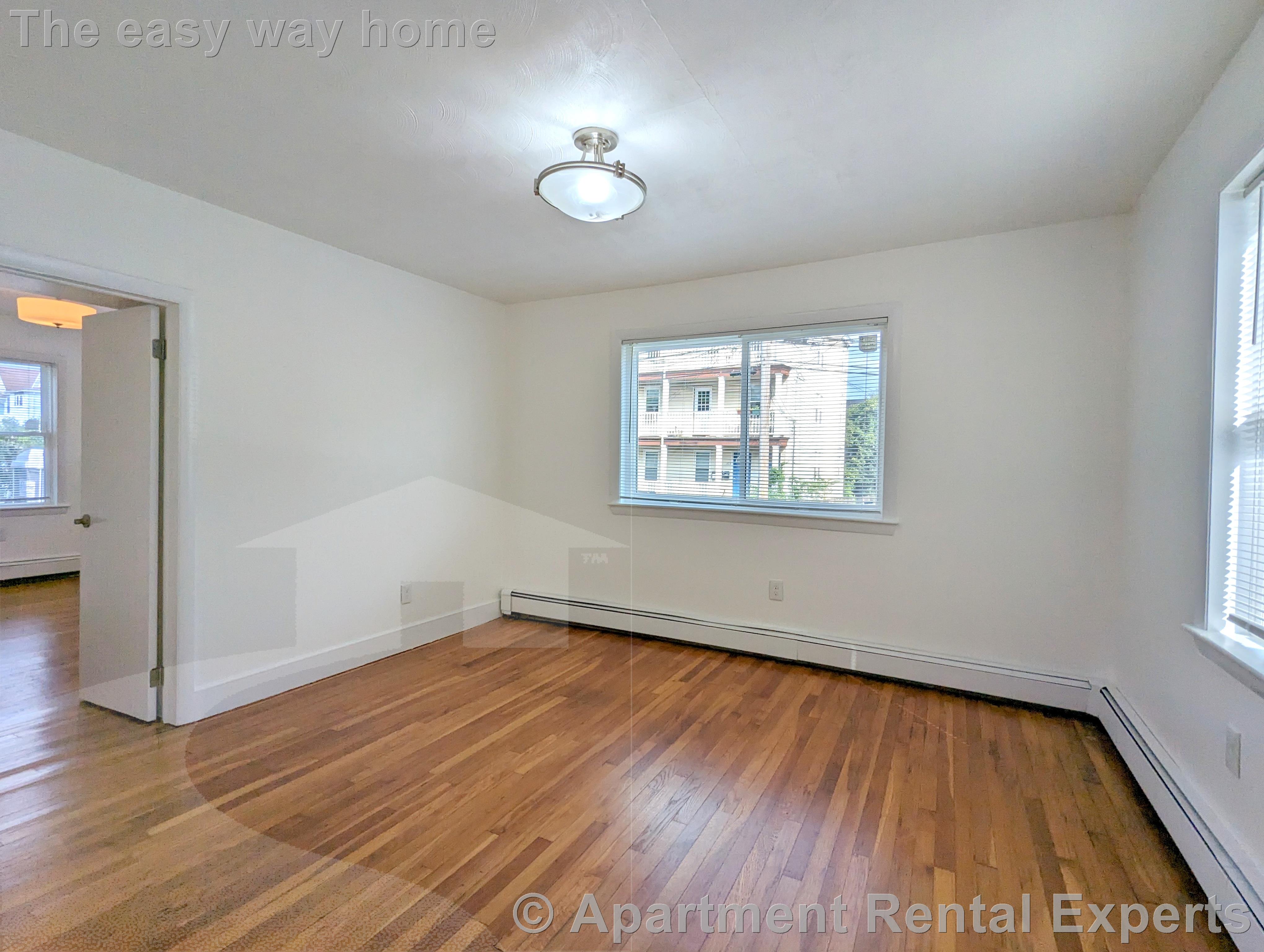 322 Lowell St, Magoun Square