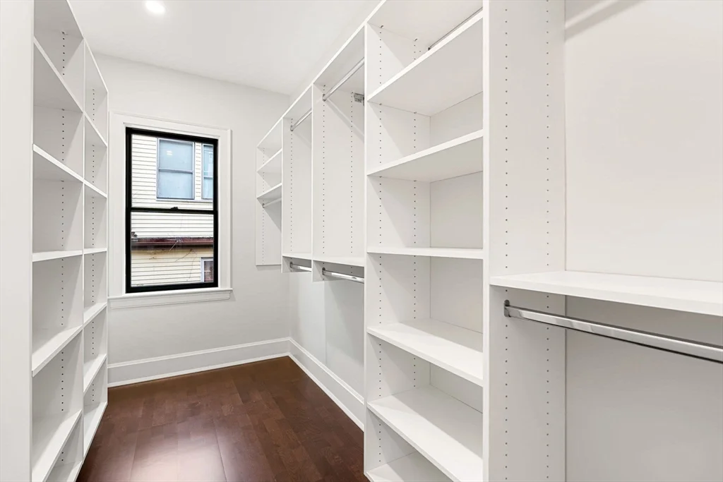 6 Pearl St, East Somerville