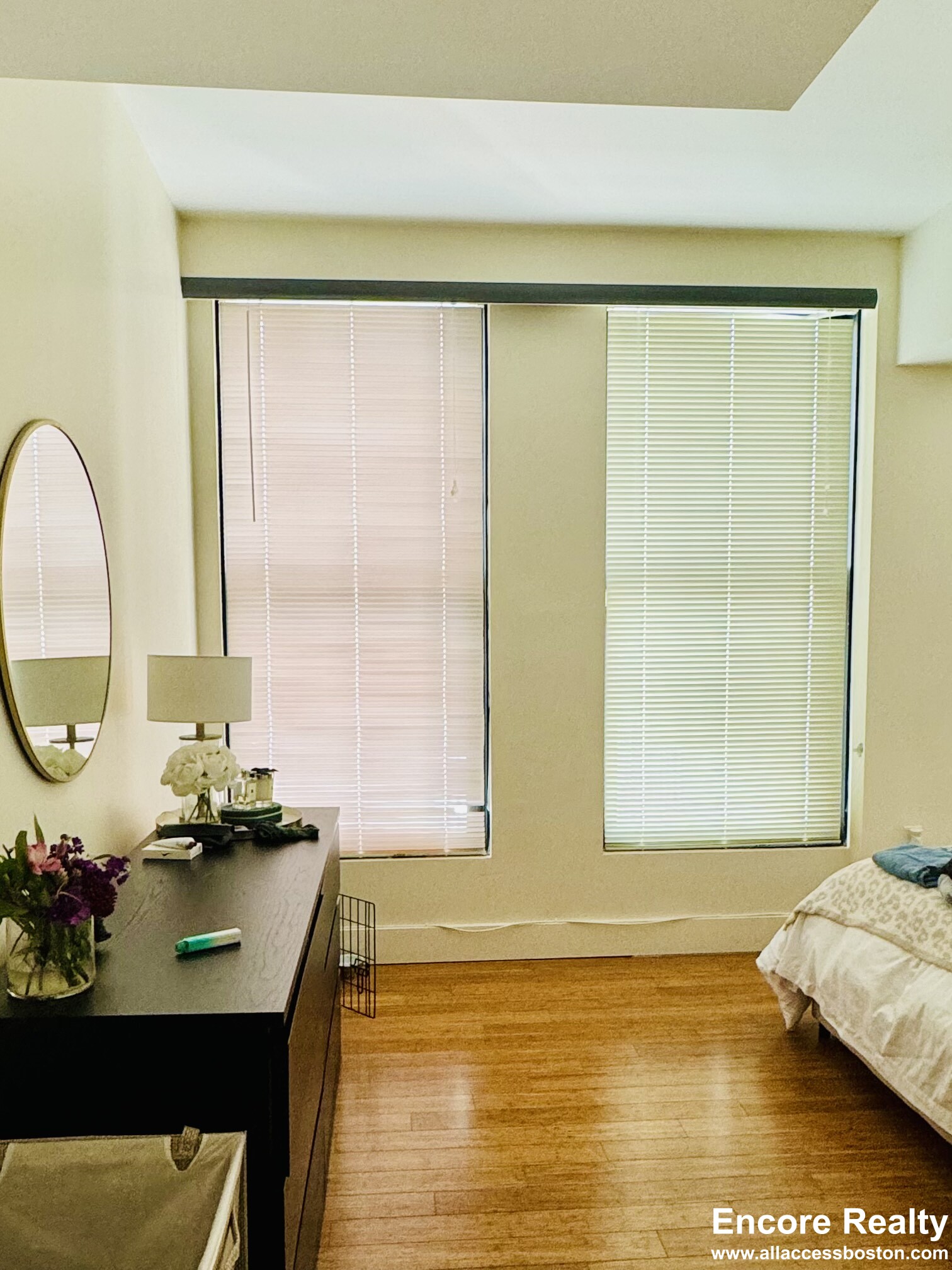 8 Winter St, Downtown