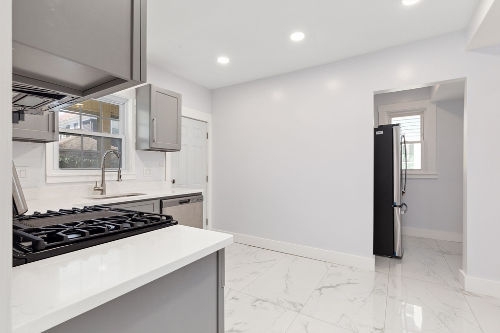 11 Tucker St, Milton