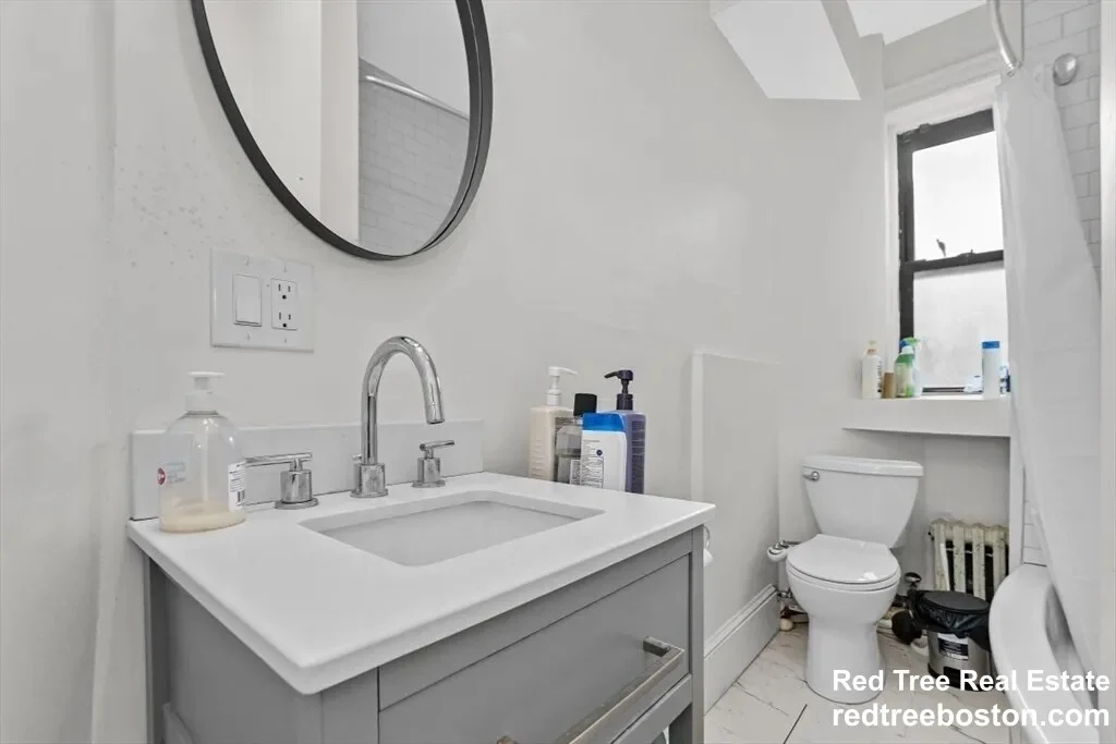 868 Huntington Ave, Coolidge Corner