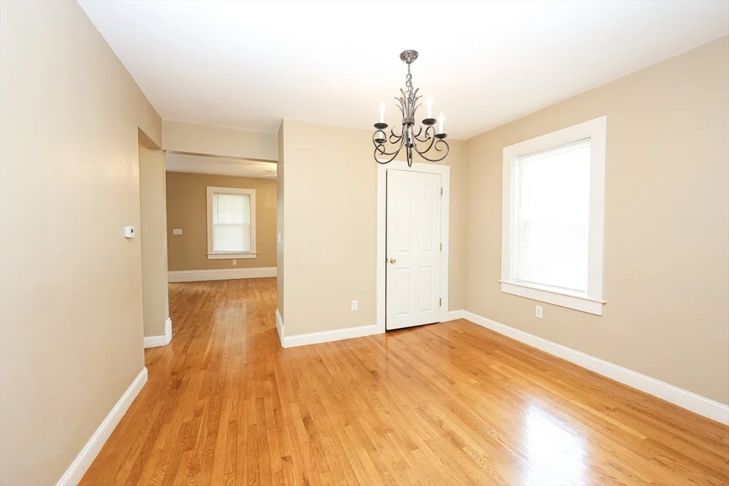 50 Front St, Braintree