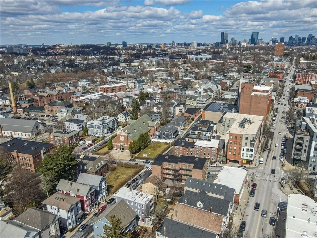 14 Haverford St, Jamaica Plain