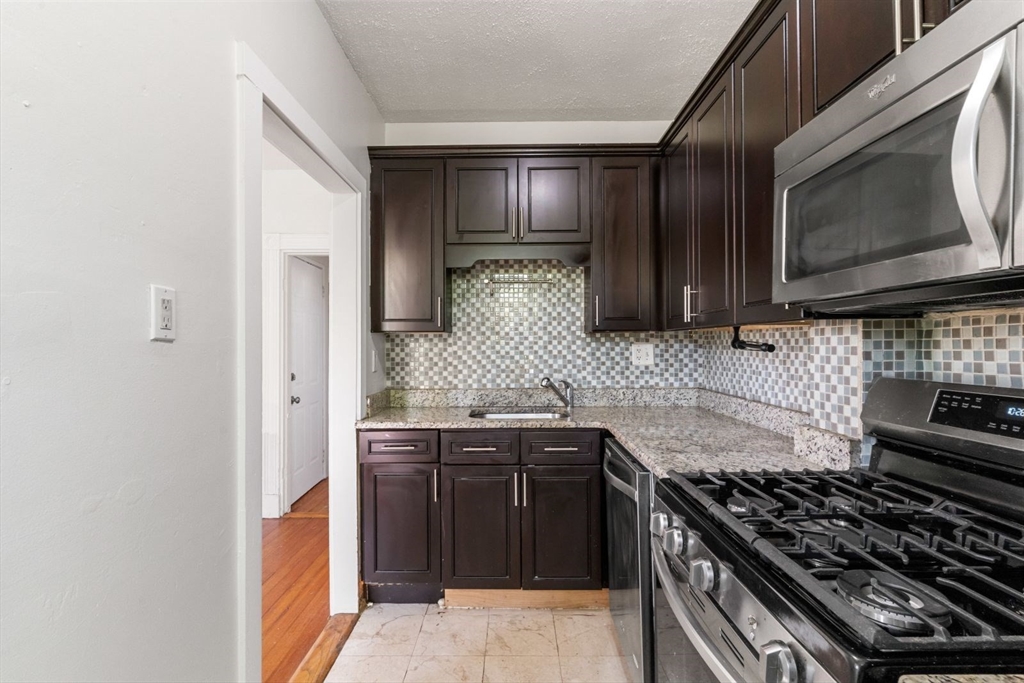 10-12 Bolster St, Jamaica Plain