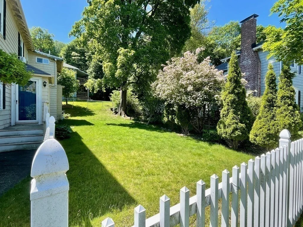 201 Langley Rd, Newton