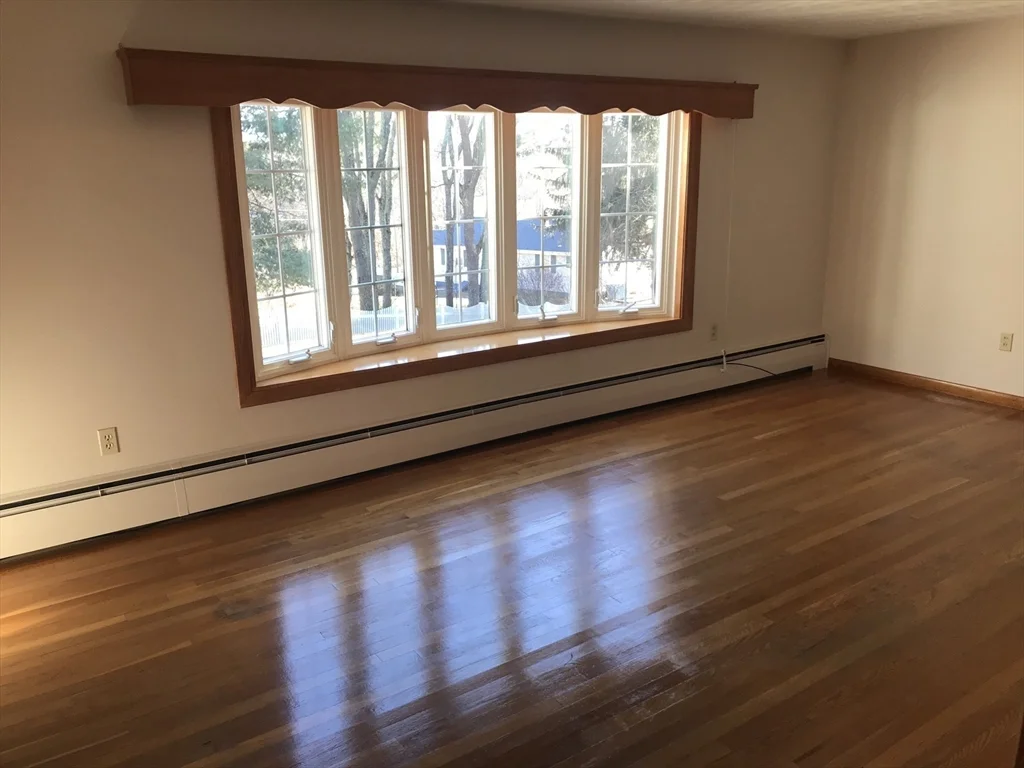 116 Faith Dr, East Brookfield