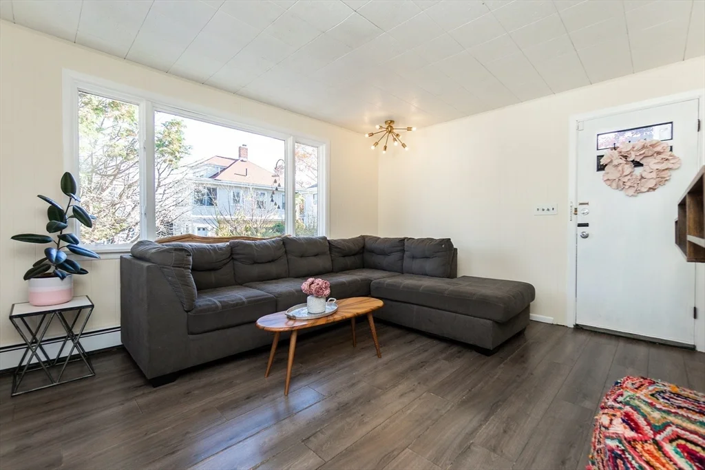 59 Langdon Ave, East Watertown