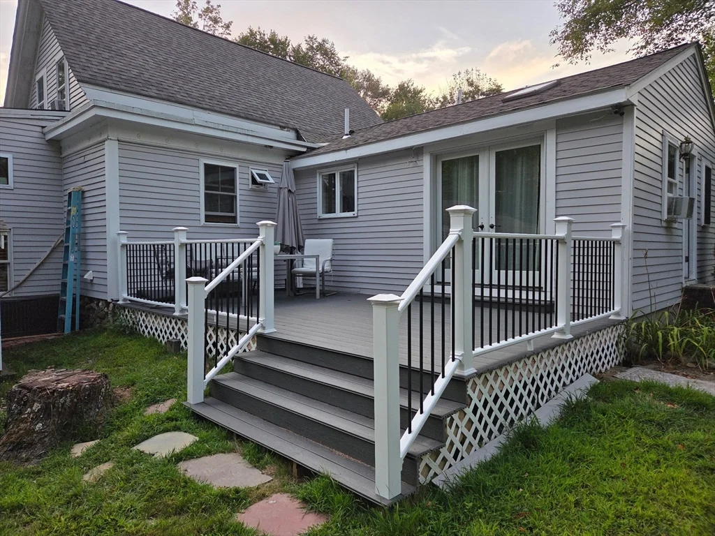 114 Old Oaken Bucket Rd, Norwell