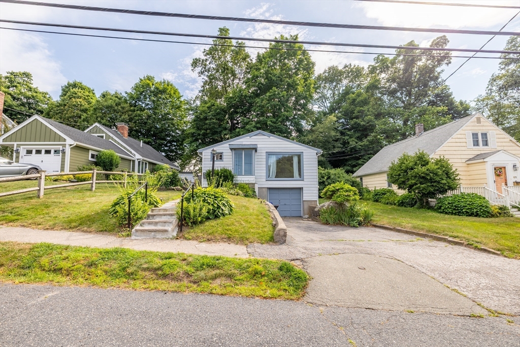 65 Sassamon Ave, Milton